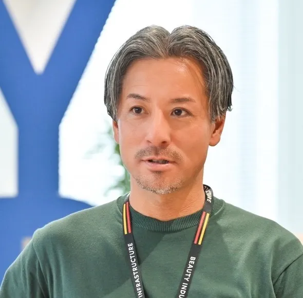池田 英右